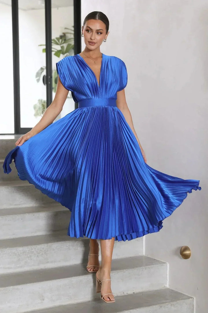 Drune | Faltendes Plunge Midi Kleid