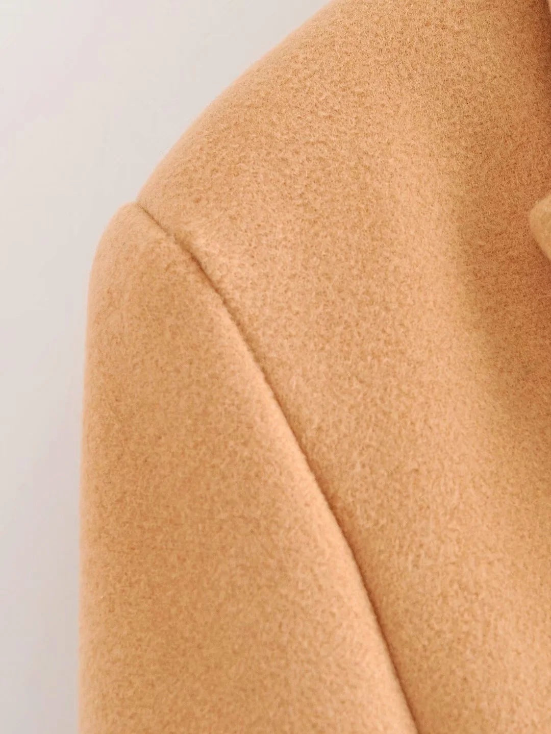 Drune | Zweireihige Jacke mit Kapuze