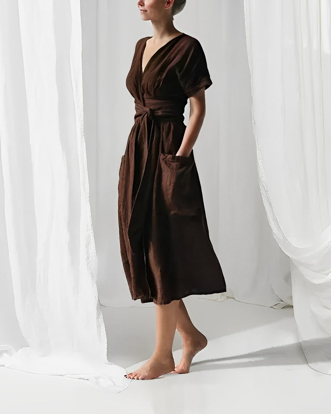 Drune - Strickkleid mit Schnürung und Taschen