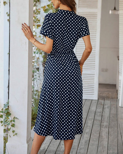Drune | Kleid mit Gepunktetem Kordelzug und Knopfleiste