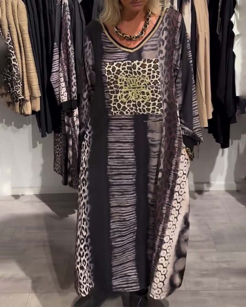 Drune | Kleid mit V-Ausschnitt und Leopardenmuster