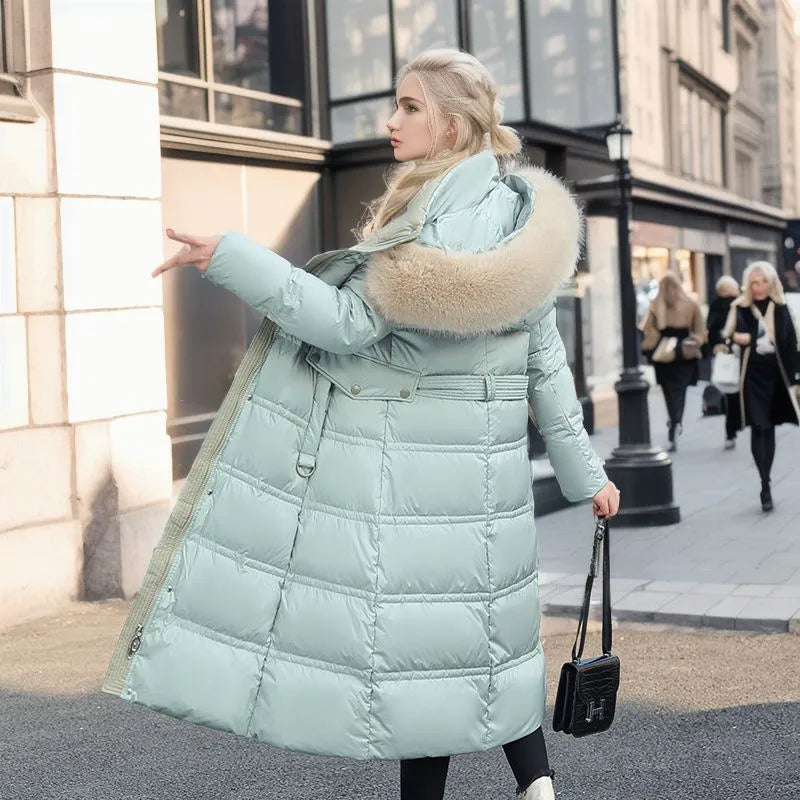 Drune | Damen lange Winterjacke mit Pelzmütze und Gürtel