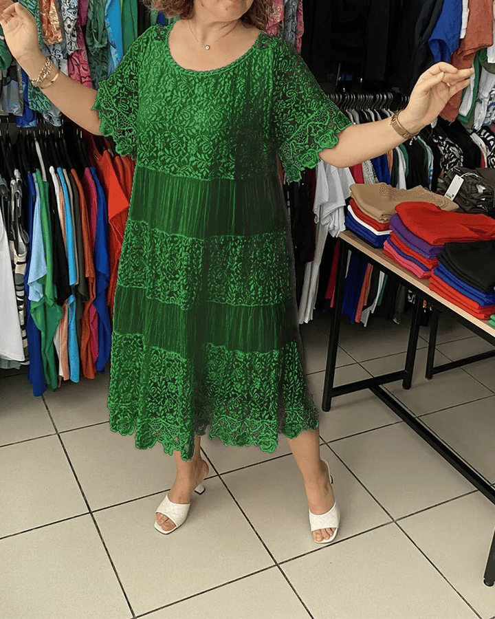 Drune | Stilvolles Kleid Mit Feiner Spitzenverzierung