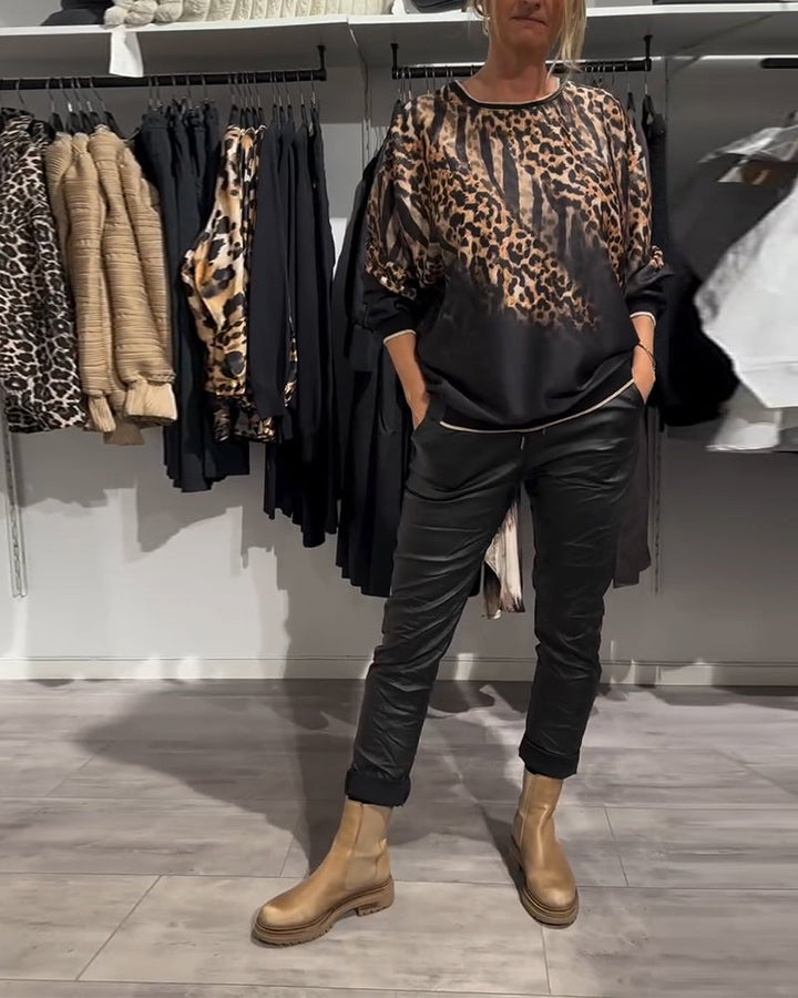 Drune | Bluse mit Rundhalsausschnitt und Leopardenmuster