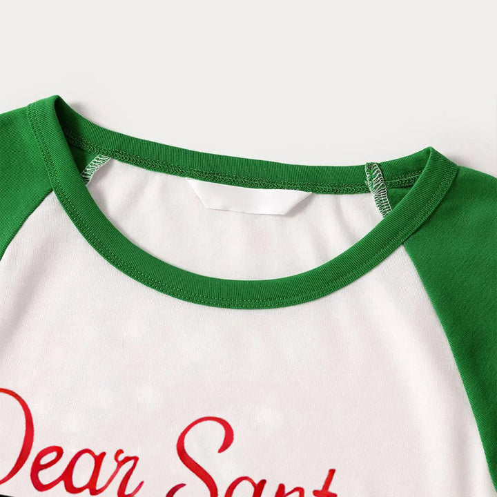 Drune | Lieber Weihnachtsmann Sie sind die Ungezogenen' Buchstabendruck Lässige Langarm Sweatshirts Grünes Kontrastoberteil und Schwarz-Grüne Karierte Hose Familienpassende Raglan Langarm Pyjama-Sets mit Hundebandana
