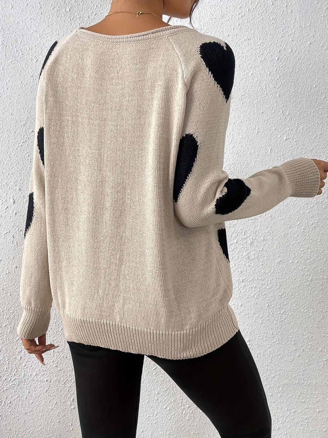 Drune | Cozy sweater with a heart pattern for a romantic winter style