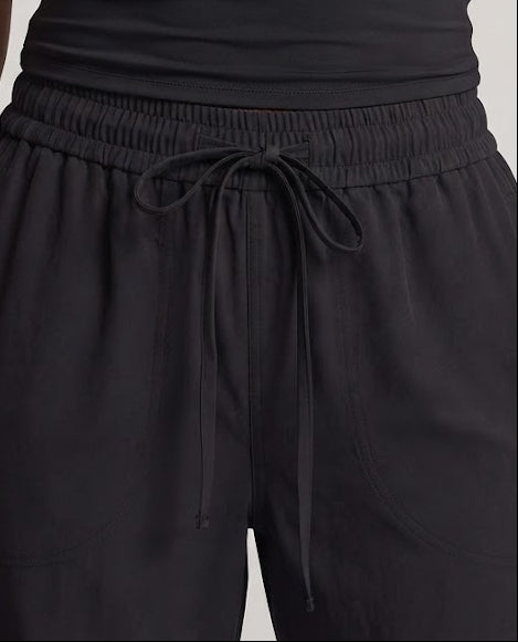 Damen Elegante und weit geschnittene Freizeithose Drune