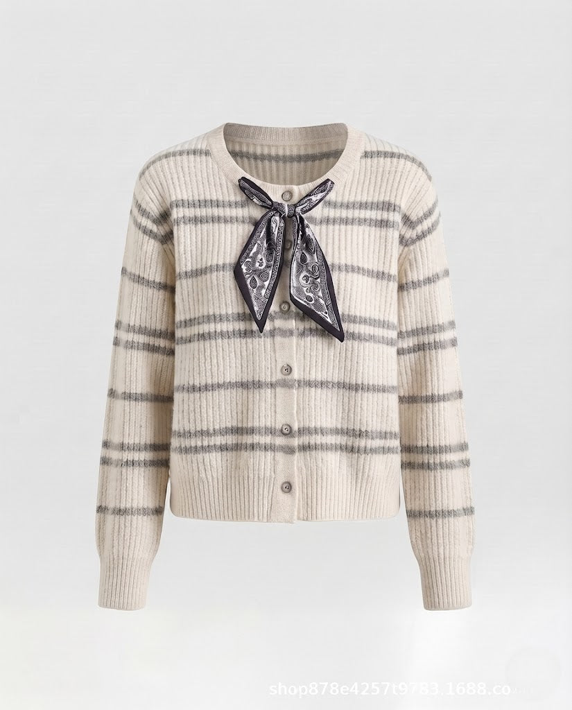 Damen Kurzcardigan aus Feinstrick mit feinem Rippmuster und Paisley-Schleife Drune