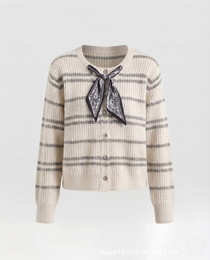 Damen Kurzcardigan aus Feinstrick mit feinem Rippmuster und Paisley-Schleife Drune