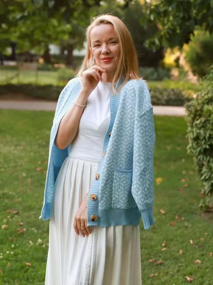 Drune | Cozy knitted cardigan with geometric pattern and button placket