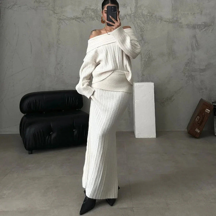 Drune | Elegantes Satz Aus Schulterfreiem Pullover und Tailliertem Strickrock