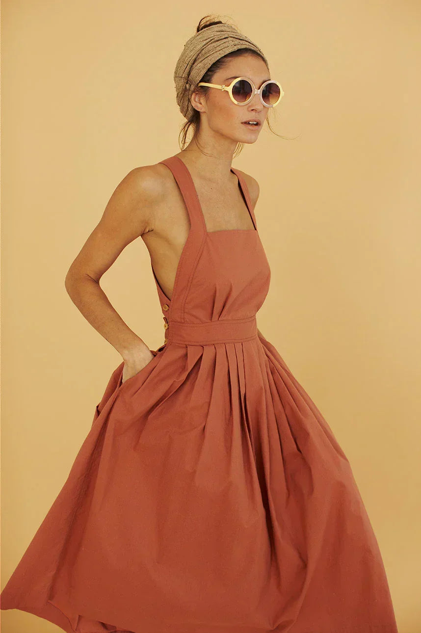 Drune | Rückenfrei, Falten Kleid mit Großen Taschen