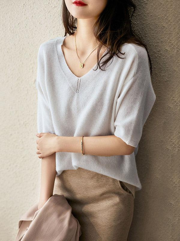 Drune | Luxurious soft cashmere V-neck sweater for women