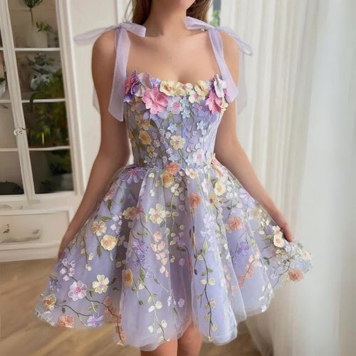 Drune | Cocktailkleid mit Blumenapplikationen