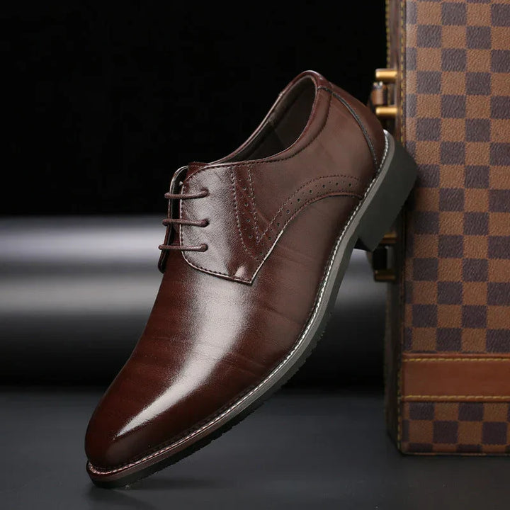 Drune | Schuhe Anzugschuhe Aus Leder Klassische Passform Brogue Details Schnürung