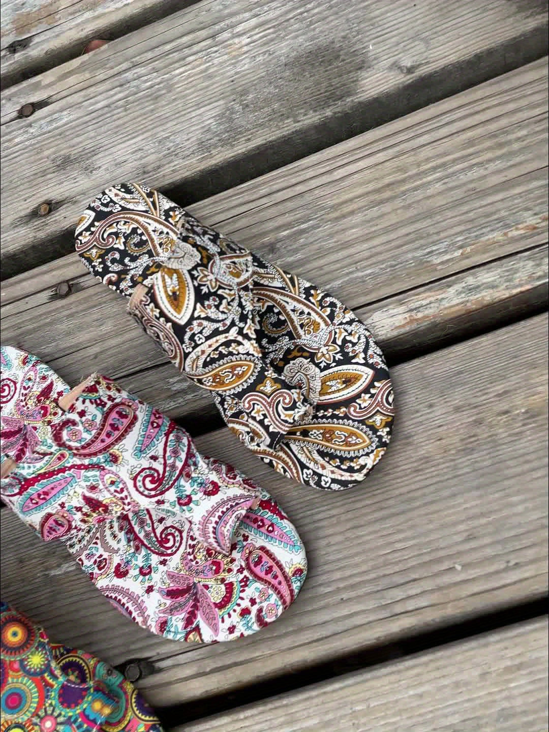 Drune | Florale Flip Flops Für Frauen