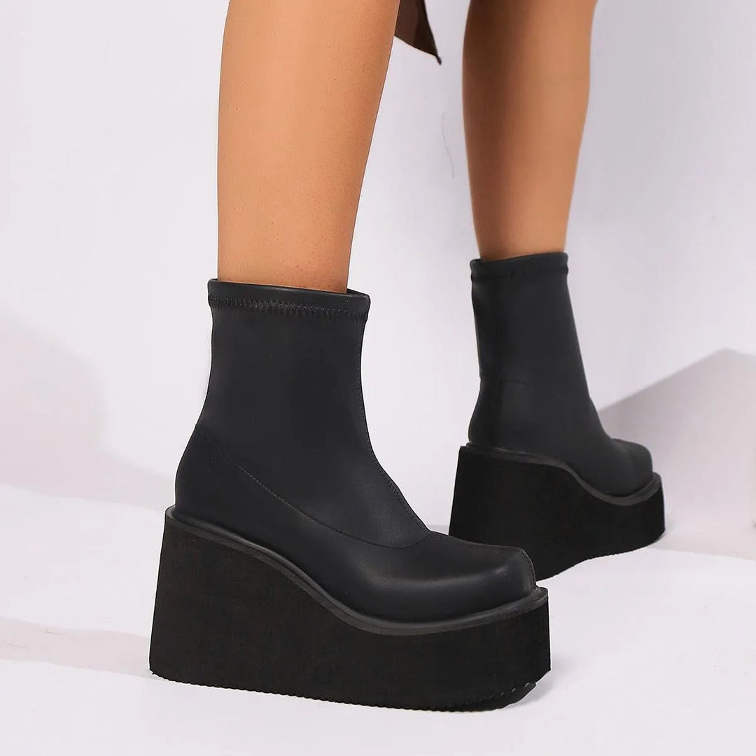 Drune | Keil- und Plateau-Stiefeletten