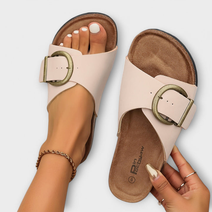 Drune | Stilvolle Schnallen Slide Sandalen