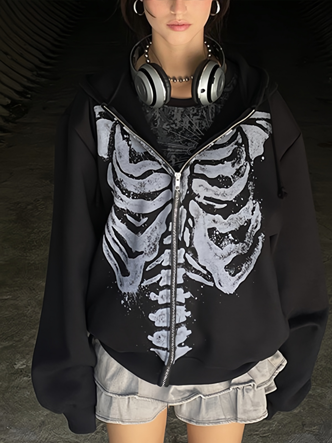 Drune | schwarze oversized Hoodie mit Skelettdruck