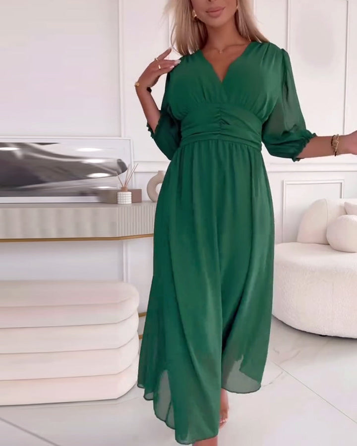 Drune | Unifarbenes Tailliertes Kleid mit V-Ausschnitt