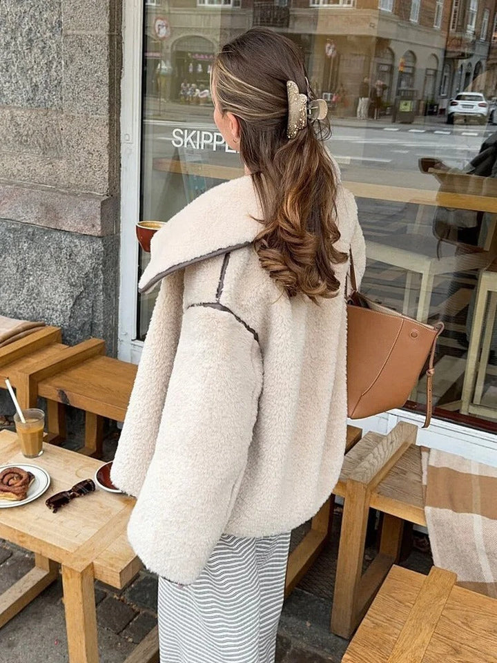 Drune | Cozy teddy jacket with classic collar