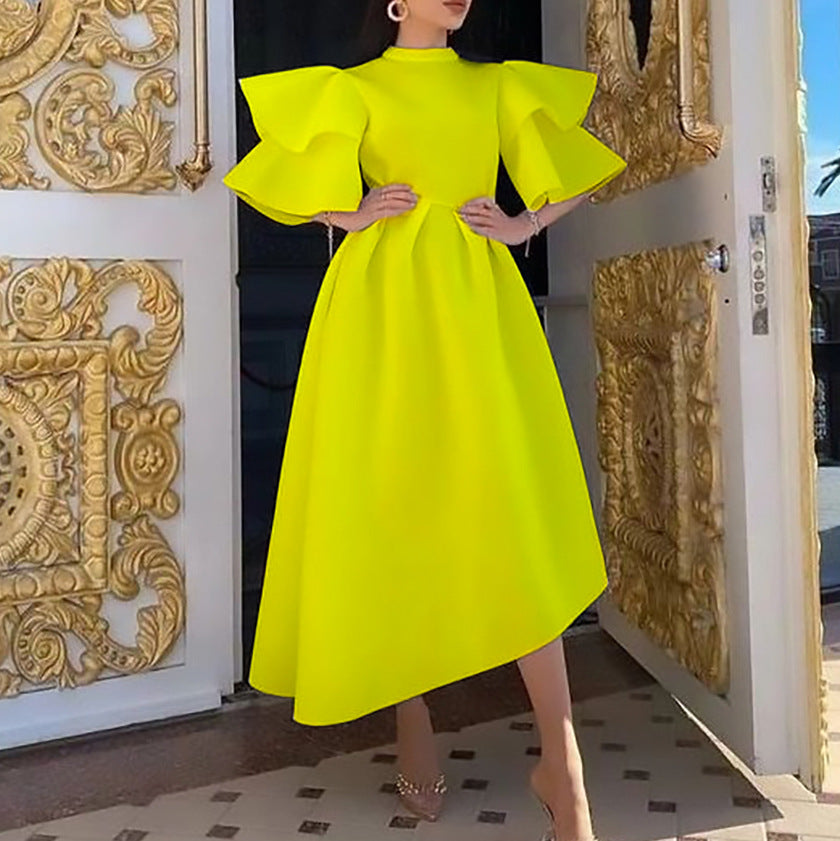 Drune Kleid mit Lotusblattärmeln und einfarbigem weitem Schnitt