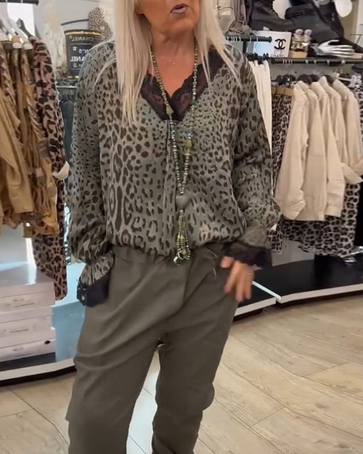 Drune | Bluse mit Leopardenmuster und V-Ausschnitt Sowie Patchwork Spitze