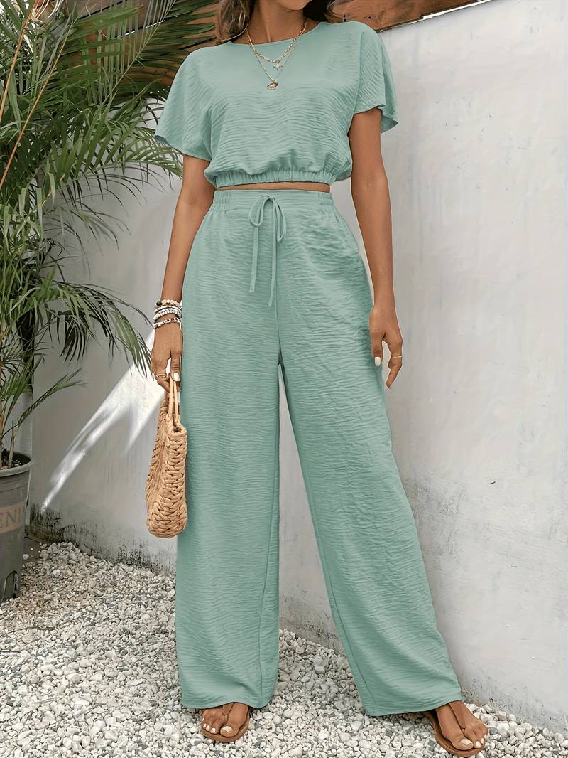 Drune | Chic Crop Top T-Shirt und Hochbundhose