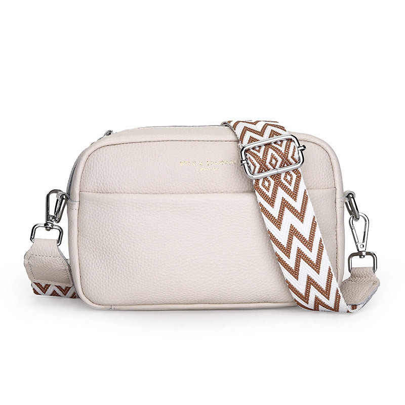 Drune | Schlichte Schultertasche Aus Veganem Leder Im Kleinen Quadratischen Format