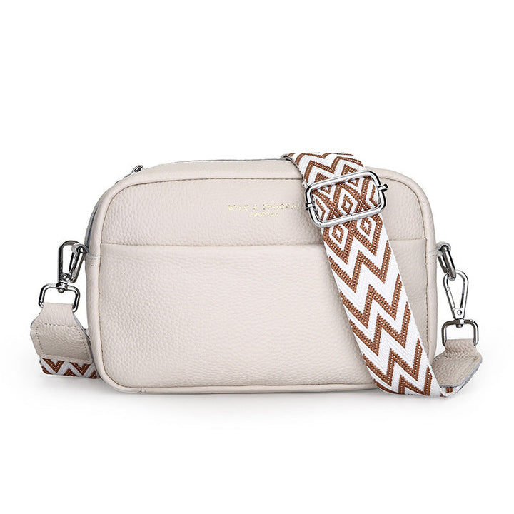 Drune | Schlichte Schultertasche Aus Veganem Leder Im Kleinen Quadratischen Format