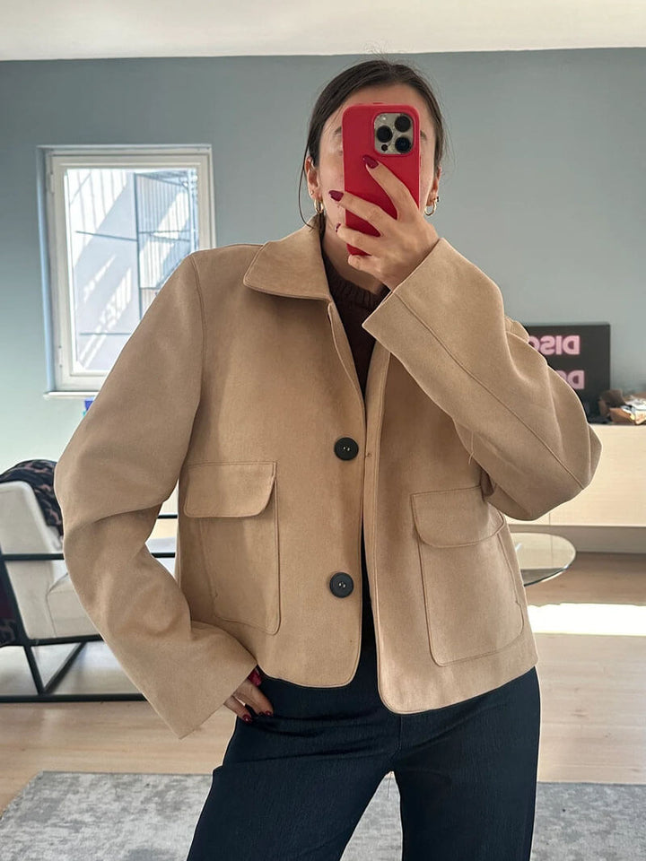 Drune | Knopfdruck Faux-Suede Crop-Jacke