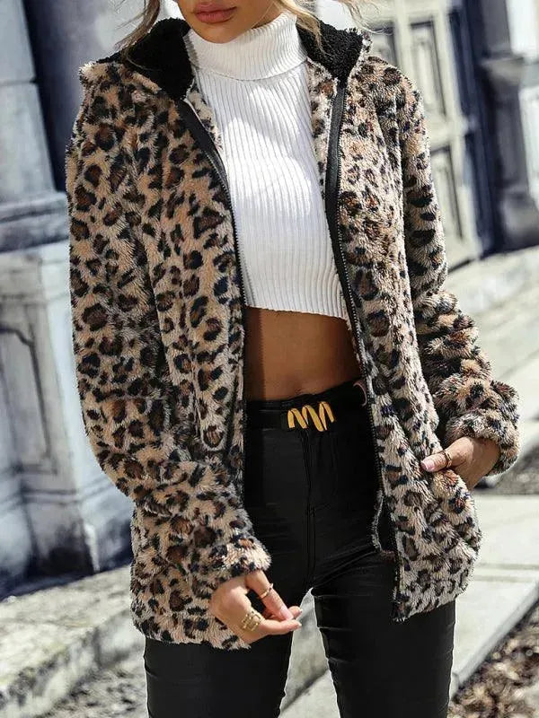 Drune | Gemütliche Wild Kapuzen Frauen Fleecejacke