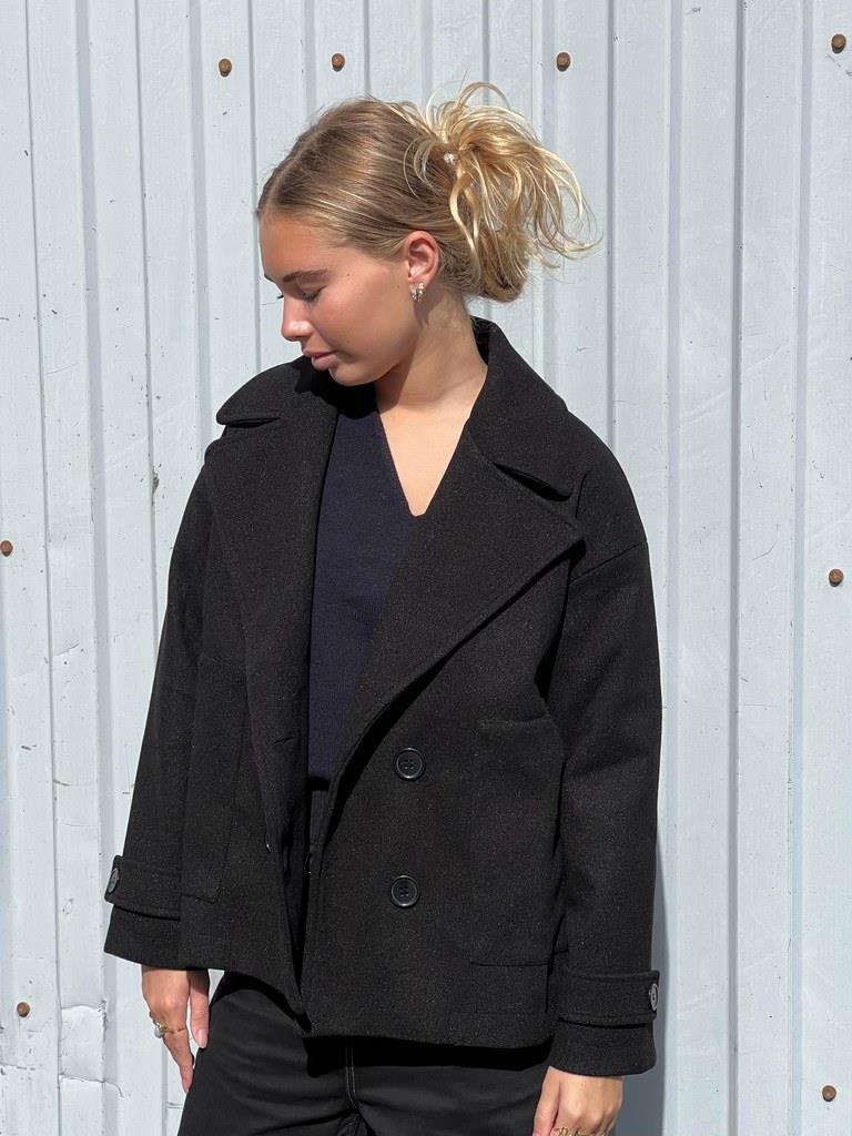 Drune | Klassischer Peacoat mit doppelter Knopfleiste