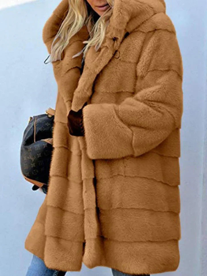 Drune | Jacke mit Kapuze aus Kunstfell. Parka mit offener Vorderseite