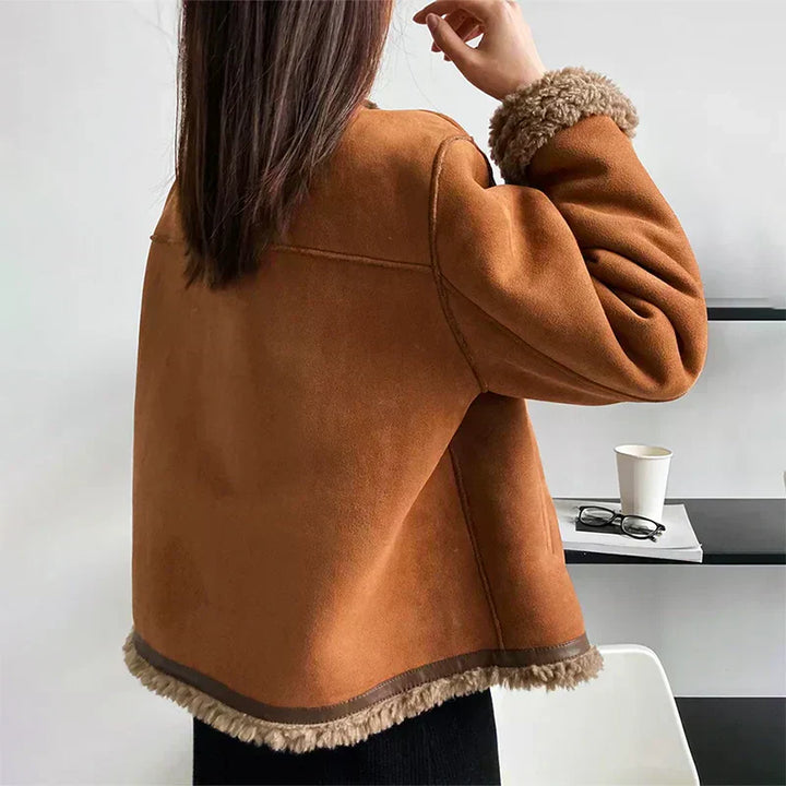 Drune | Kurze Jacke mit Knopfverschluss