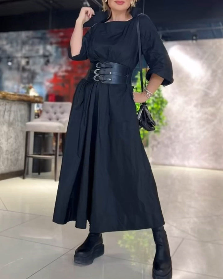 Drune | Einfarbiges Kleid mit Quadratischem Ausschnitt