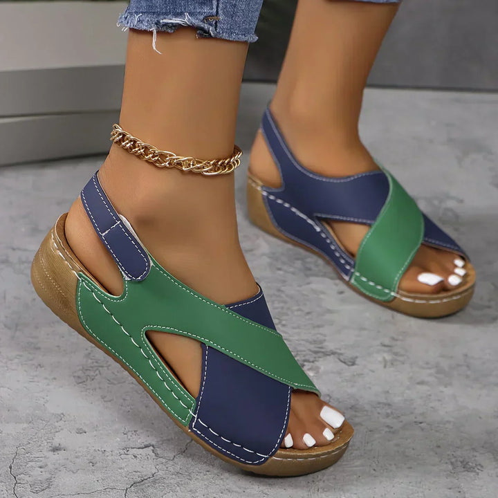 Drune | Damenschuhe mit Kontrastierendem Keilabsatz