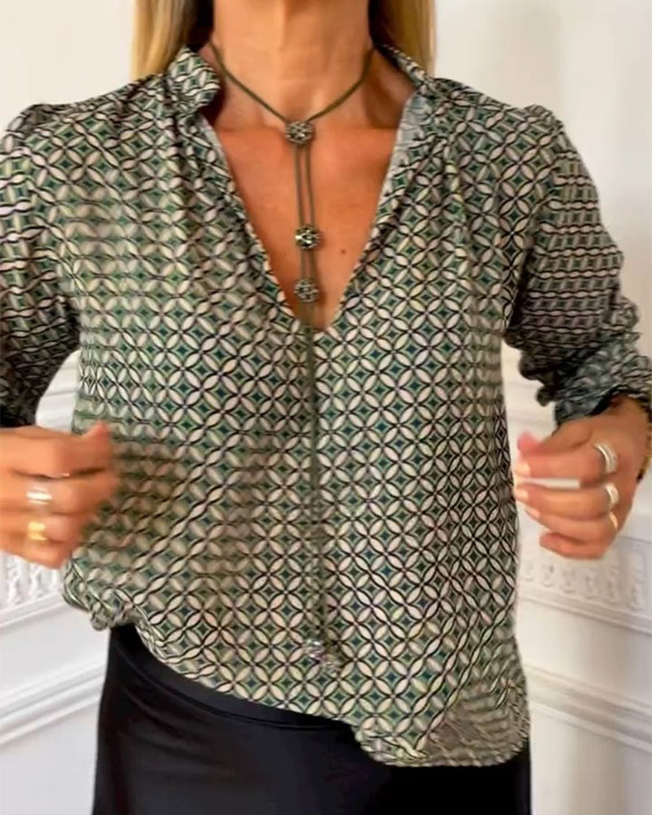 Drune | Legere Bluse mit V-Ausschnitt und Geometrischem Muster