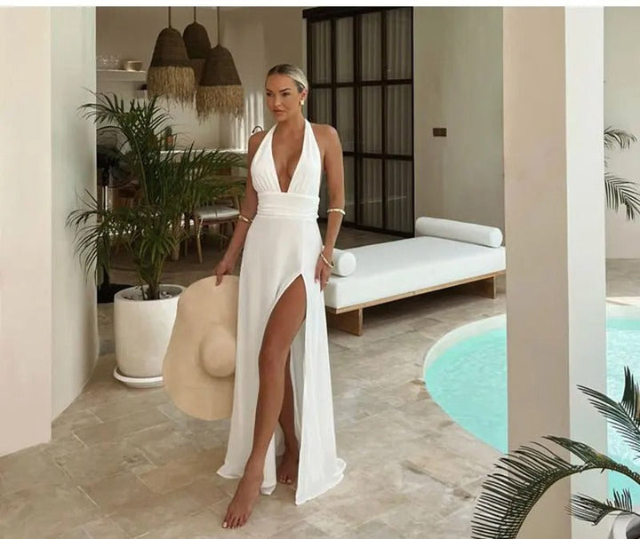 Drune | Tief ausgeschnittenes Halterkleid mit Schlitz