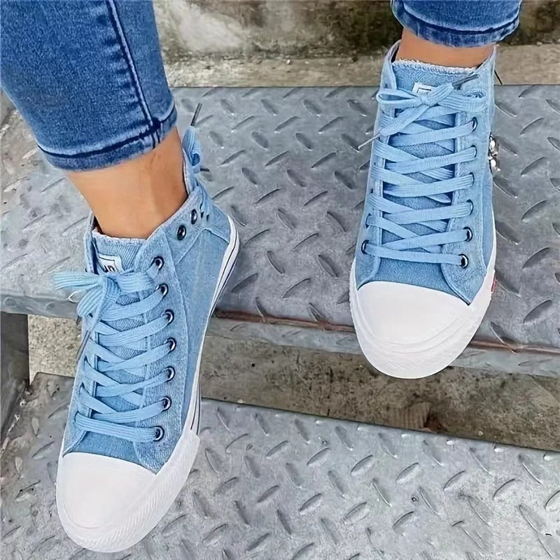 Drune | Urbaner Trend Sneaker-Jeans-Look & Reißverschluss