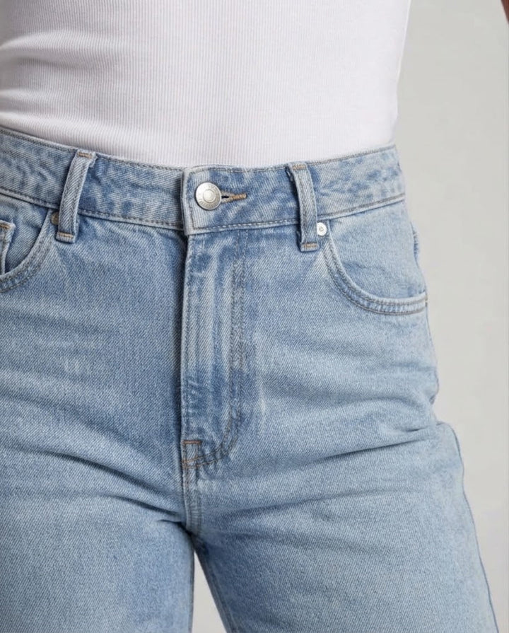 Damen Highwaist Weite Jeans mit diagonalem Nahtdetail Drune