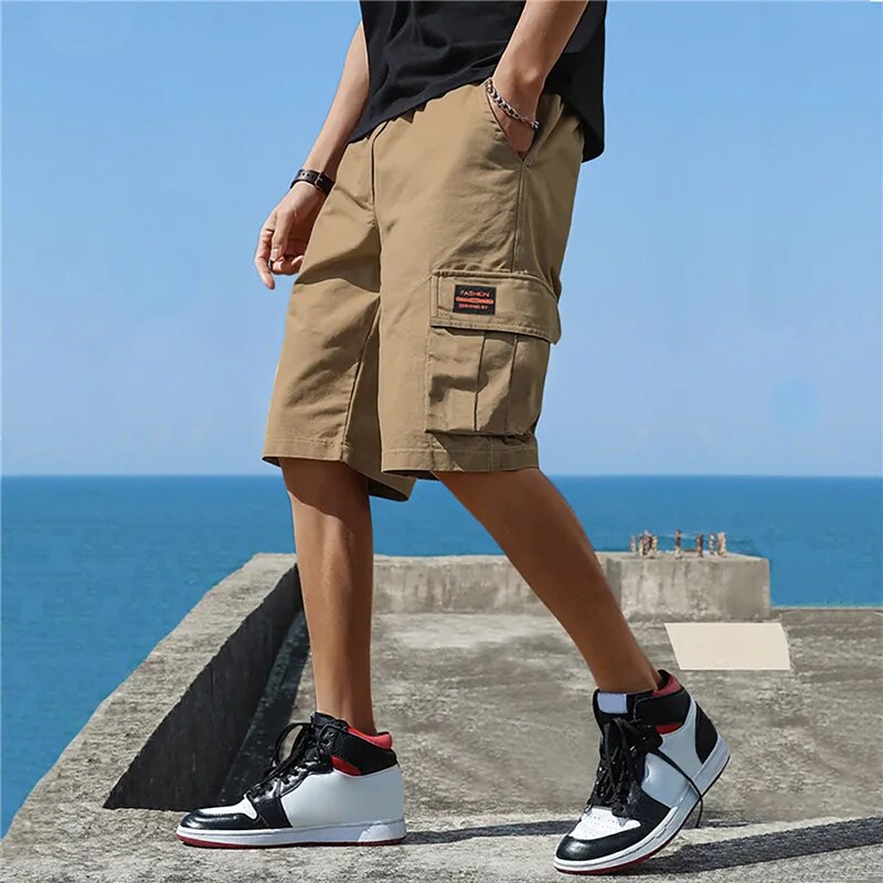 Drune - Baggy Shorts mit mehreren Taschen