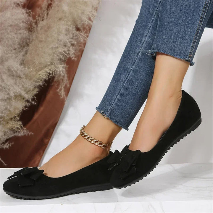 Drune | Wildleder Slip-On Ballerinas mit Schleife