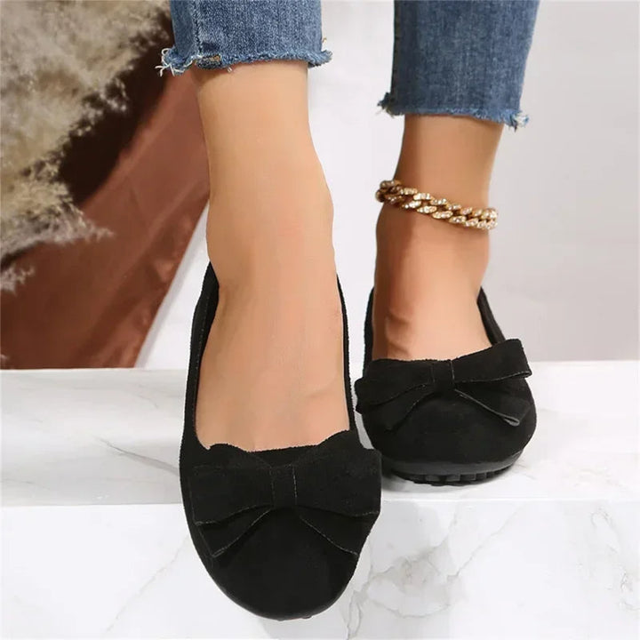 Drune | Wildleder Slip-On Ballerinas mit Schleife
