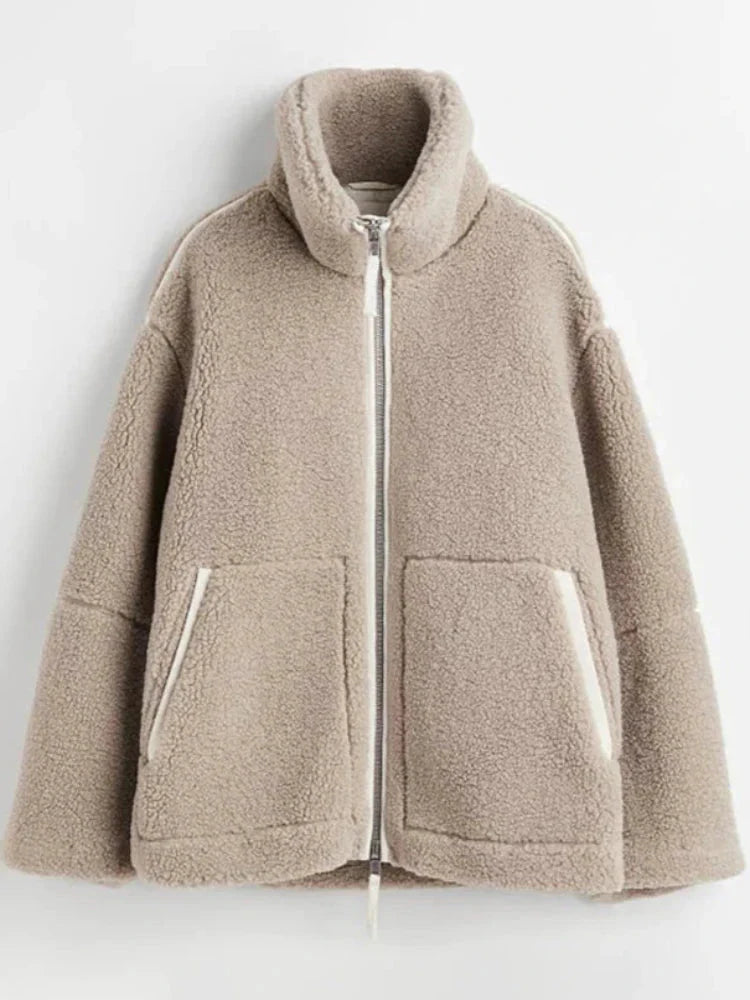 Drune | und Kaffee Lammwolljacke für Damen - fluffig und trendy