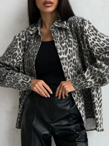 Drune | Damen Jeansjacke mit Leopardenmuster