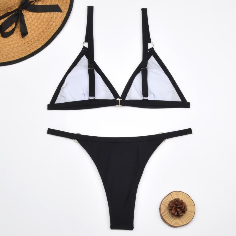 Drune Zweiteiliger Bikini-Badeanzug mit goldfarbigen Metallringen und dreieckigen Körbchen