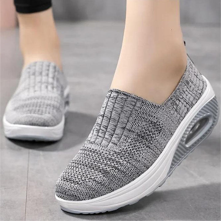 Drune | Atmungsaktive Slip on Sneaker Mit Ergonomischer Sohle Für Damen