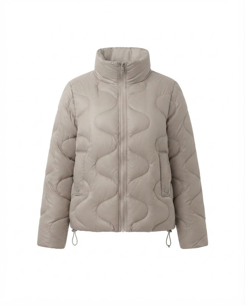 Damen Nano Kurze Gepolsterte Wellenstepp-Puffjacke mit Ergonomischem Stehkragen und Seitlichem Kordelzug