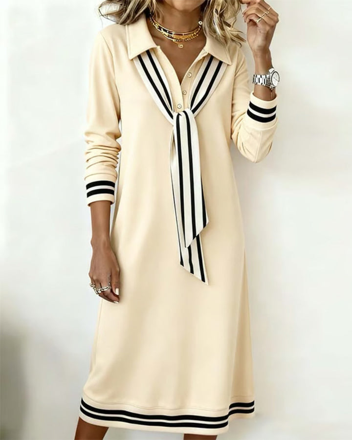 Drune | Kleid mit Kontrastrevers und Gerader Silhouette